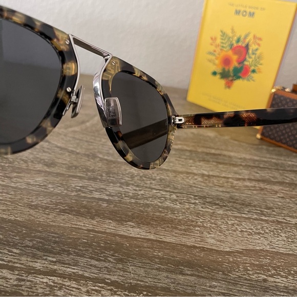 EUC Fendi Zucca Aviator Sunglasses - Picture 4 of 9